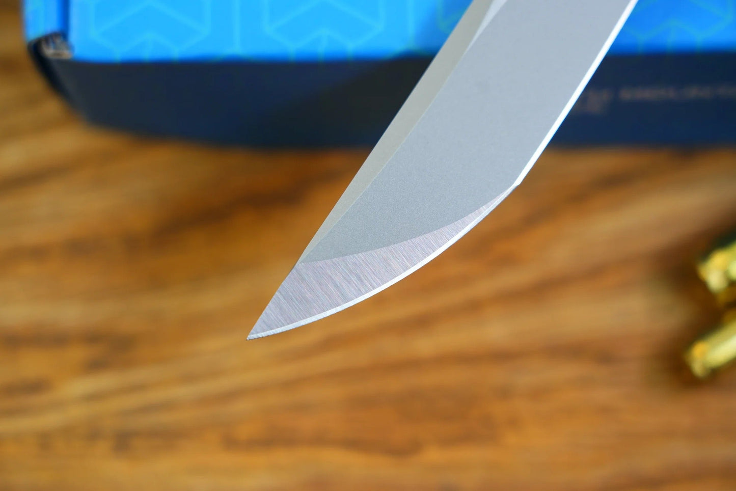 North Mountain Blade HIGO-Satin-CF/TI detail view 3