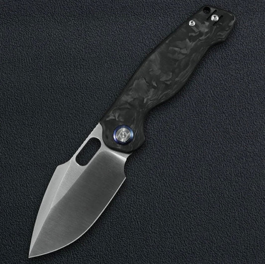 Kunwu Gringo Verta Lock Carbon Fiber with Satin Blade | B712-CF-2