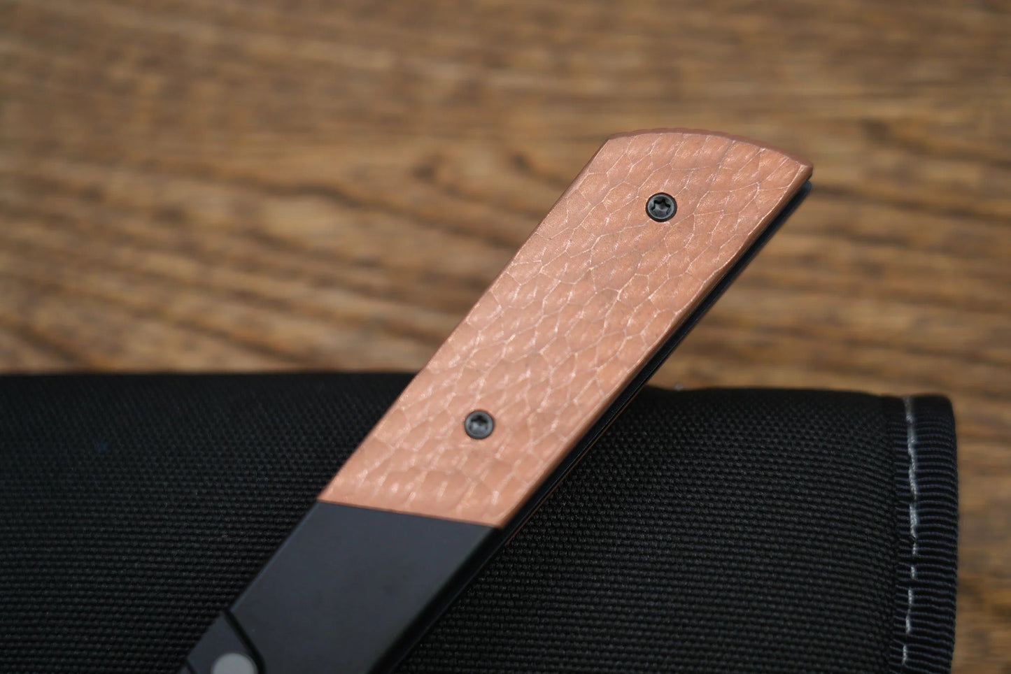 North Mountain Blade Chop 2 2407-CUHM-5 detail view 8 – forged copper SLD-Magic tanto folding knife