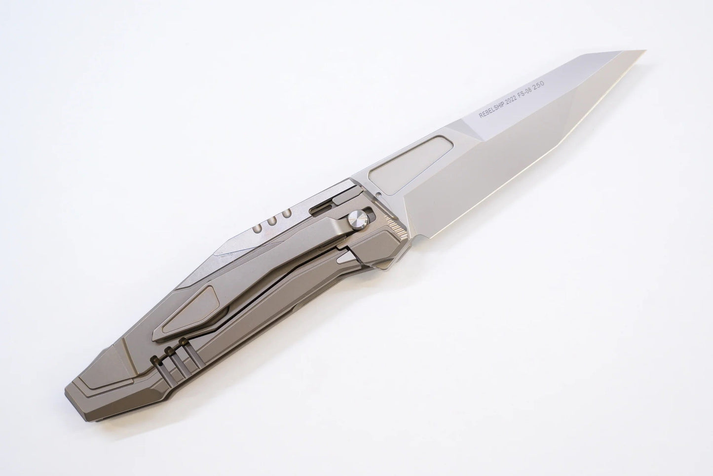 FS EDC Rebelship Hidden Quick-Release Structure
