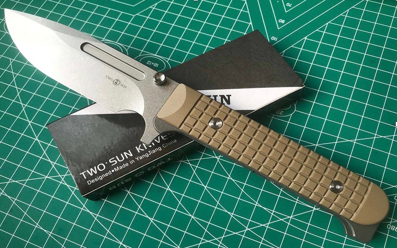 Two Sun TS394 Folding Knife 4.3in D2 Steel Blade Tan G10 Frag Pattern Handles