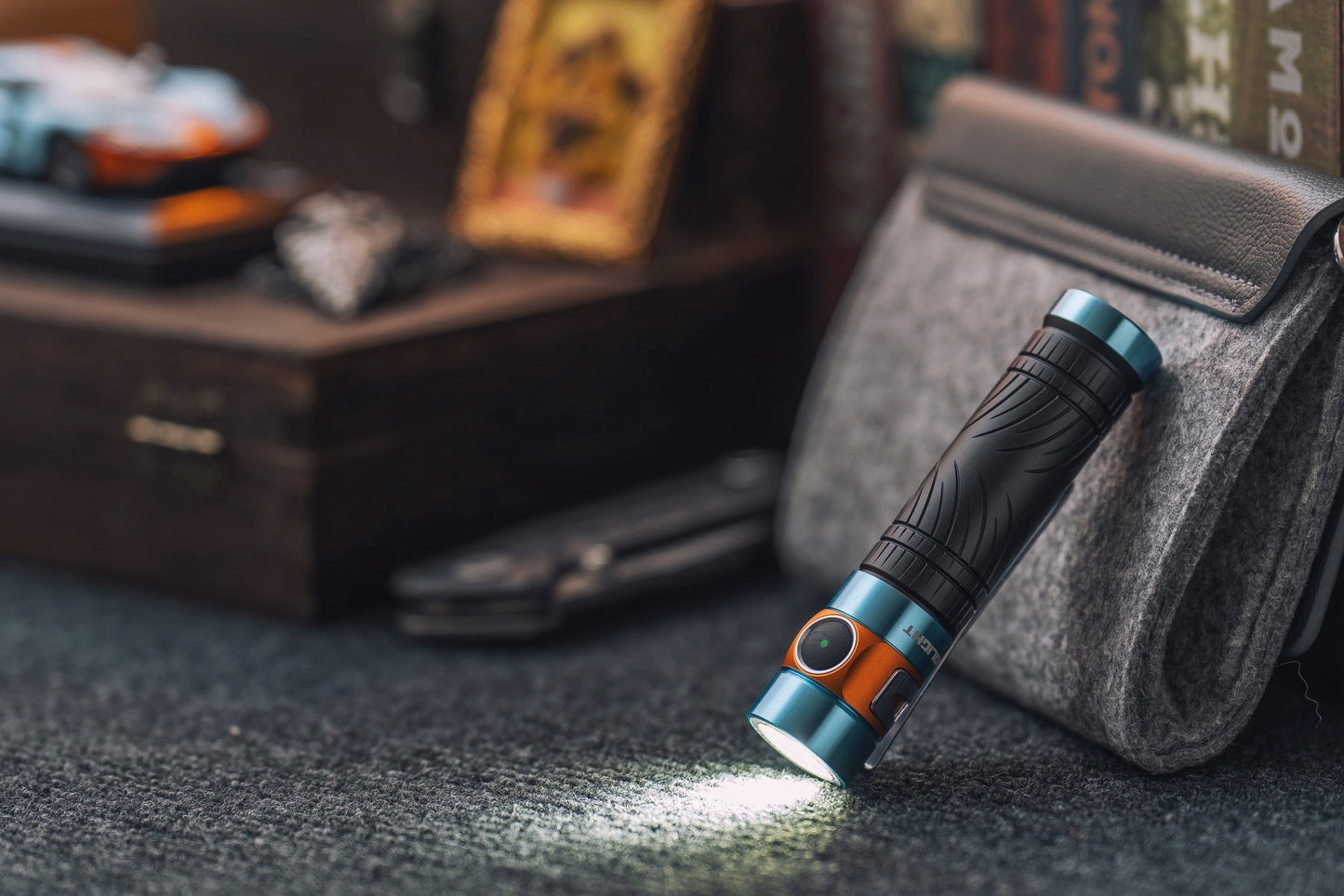 Olight Baton 3 Pro Roadster Limited Edition 1500 Rechargeable EDC Flashlight 1*18650 Battery Included