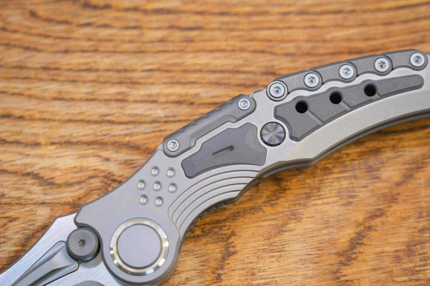 MaxAce Titans-II AM07-1-A 3.85in Magnacut Blade Sand Blasted Handle