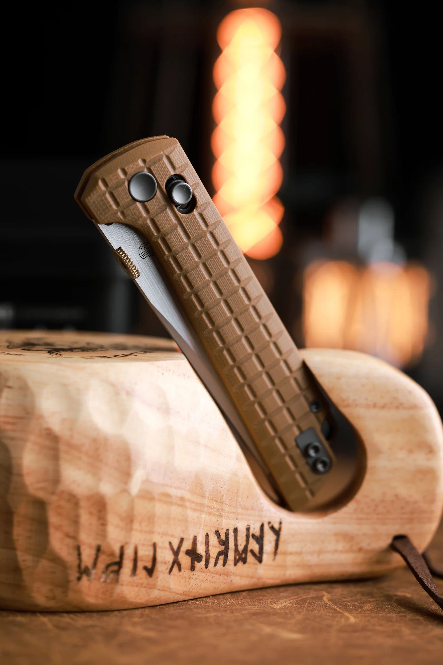 North Mountain Blade 2418-TAN-G-5 Chop – 3.5" 5-Layer Copper Steel Crossbar Lock Knife