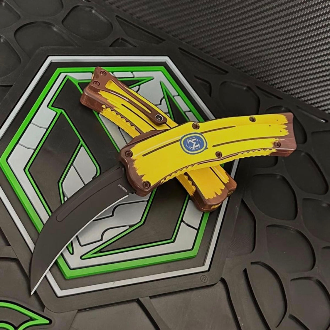 Heretic Knives ROC DLC Cel NANA Chassis H060-6ACS-NANA