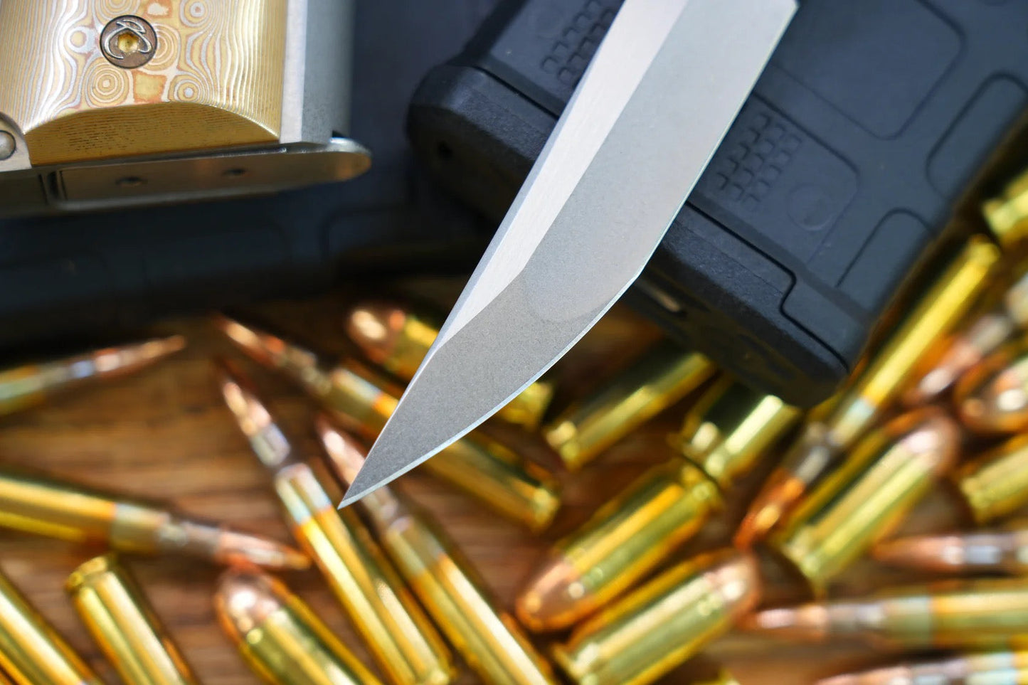 North Mountain Blade Kaiken-Ti-Hole folding knife detail view image 3