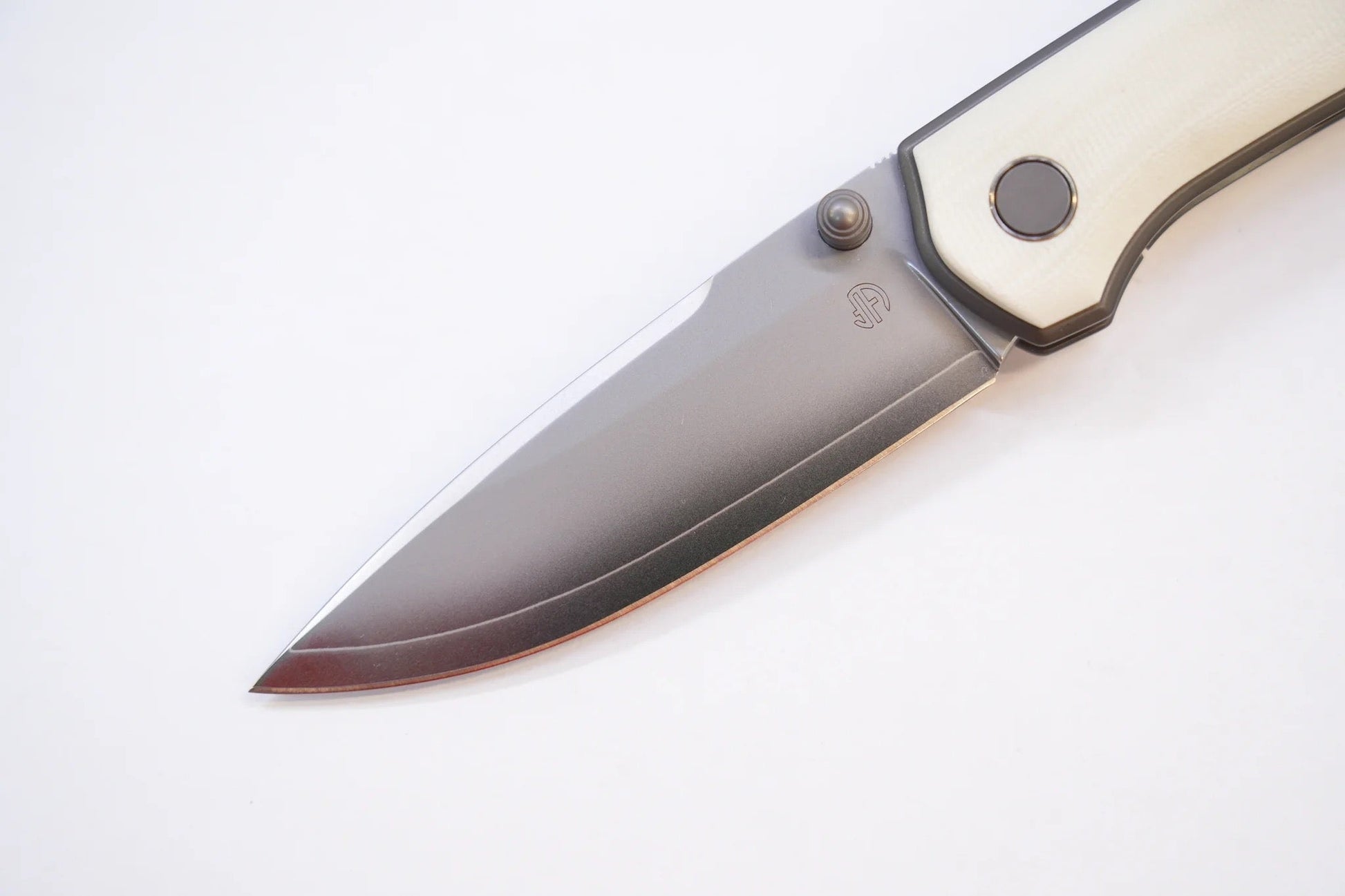 North Mountain Blade Ultra-WhiteG10 detail view 3