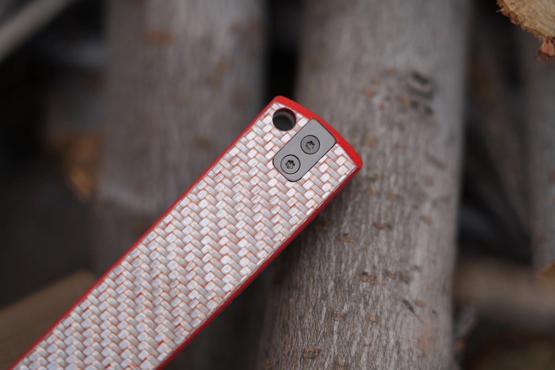 North Mountain Blade Kaiken-SliverCF-RedG10 detail view 4