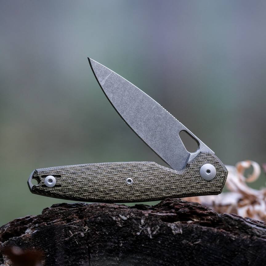 Giant Mouse ACE REO 3.32in Stonewashed CPM Magnacut Blade Green Canvas Micarta Handle