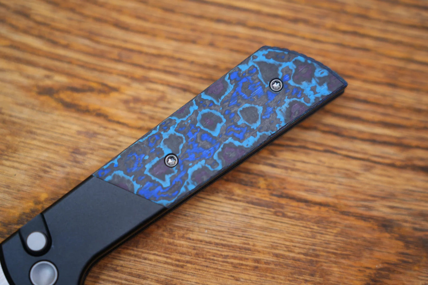 North Mountain Blade Chop 2 2407‑BLCF‑5 – Blue Galaxy Ceramic Carbon Fiber, 7075 Aluminum Frame