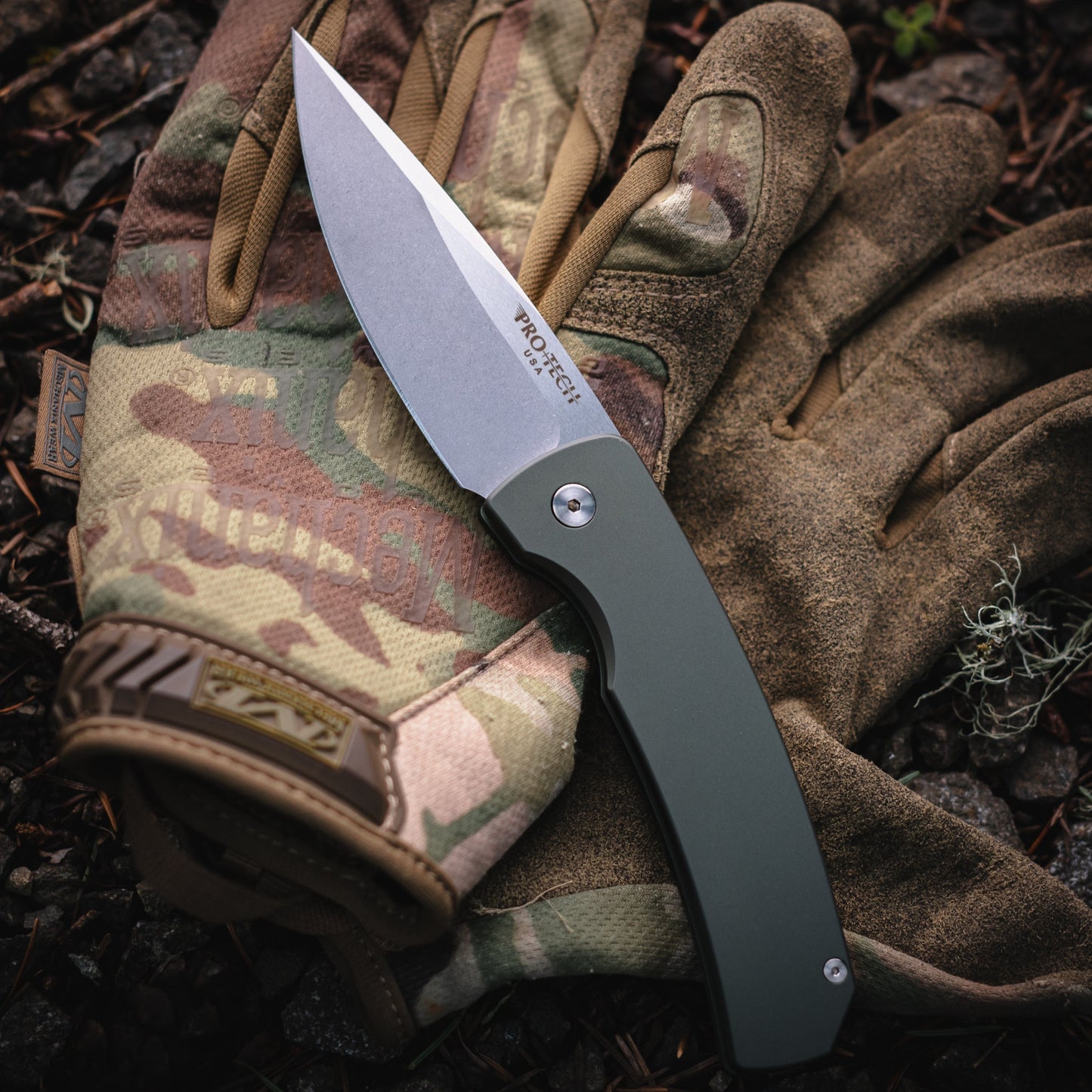 Pro-Tech Knives Magic 2 Whiskers 3.75in 154cm Stonewashed Blade Solid Green Handles M2601-Green