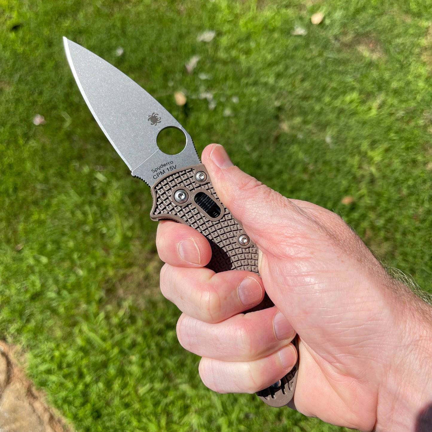 Spyderco Manix 2 Lightweight – CPM 15V Sprint Run, Brown FRCP Handle – Model C101PBN15V2