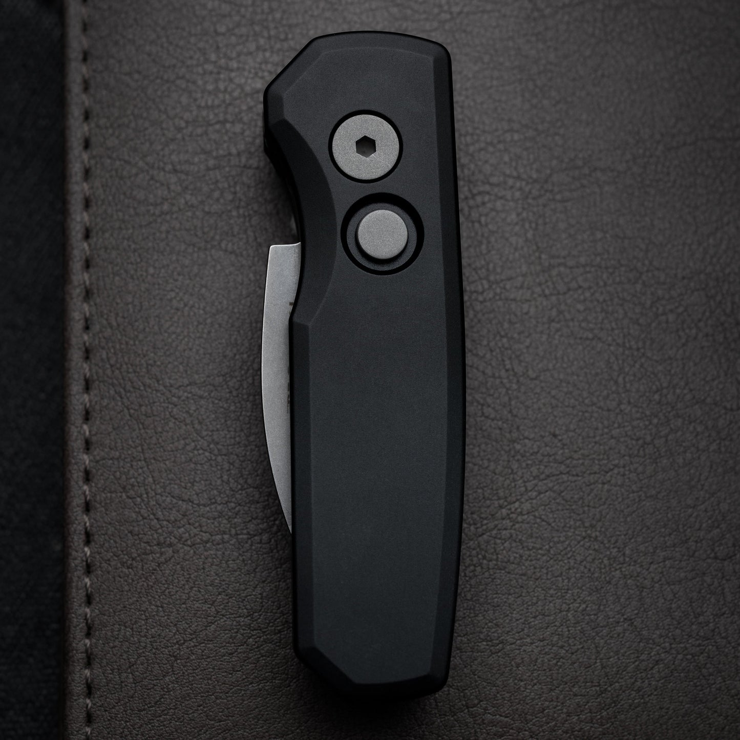 Pro-Tech Knives Runt 5 Magnacut Wharncliffe Blade Black Aluminum Handles - R5301