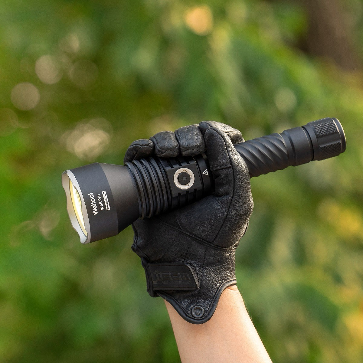 Weltool W5R Pro â€“ 920 Lumen LEP Flashlight with 2.1 Million Candela, 1.8 mile Beam, USB-C Rechargeable