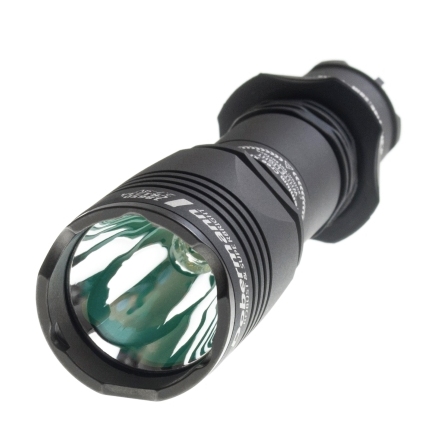 Armytek Dobermann Pro 1x18650 / 2x(R)CR123 1250 Lumens CREE XP-L HI LED Flashlight