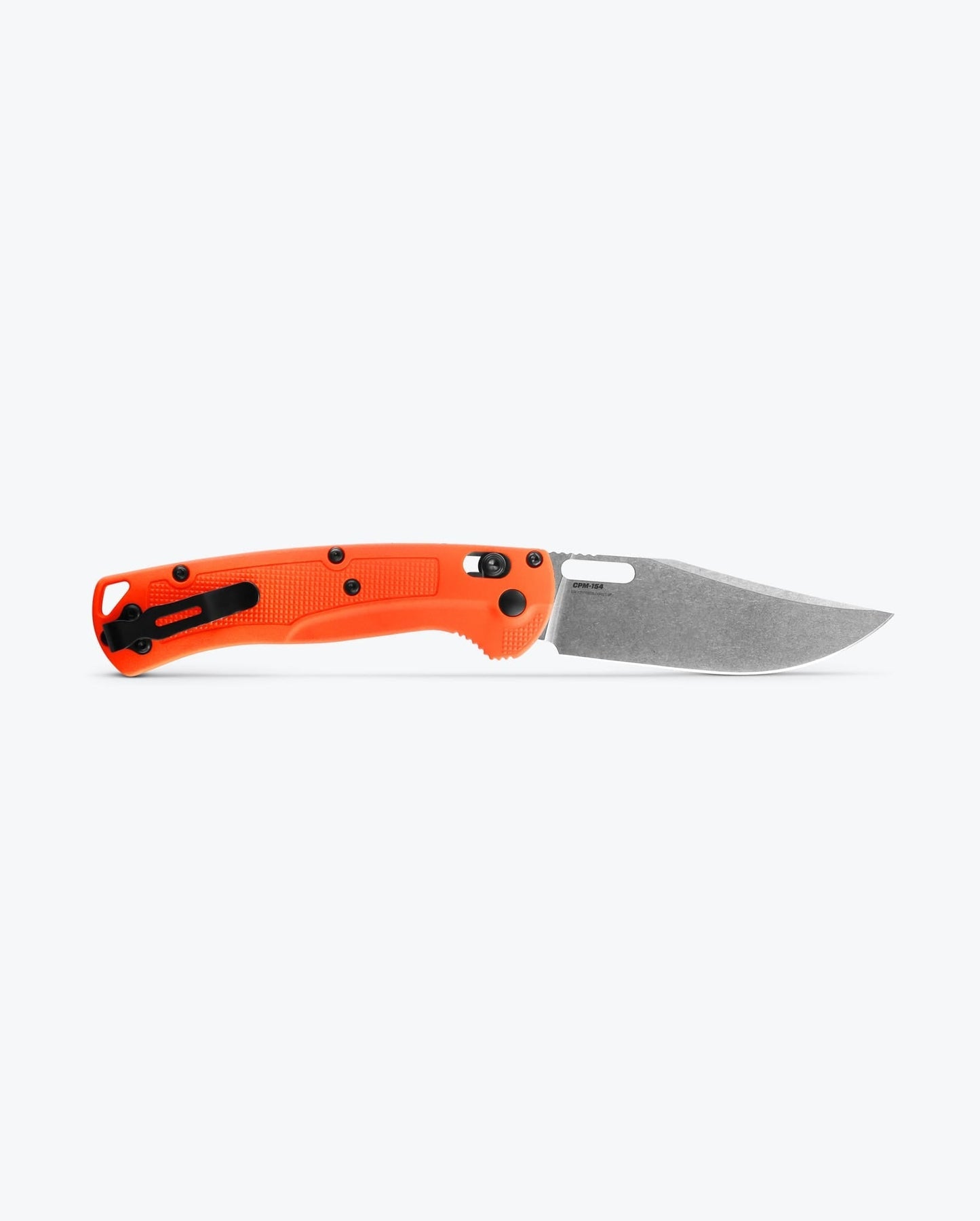Benchmade Taggedout 15535 blade detail – CPM-154 clip point