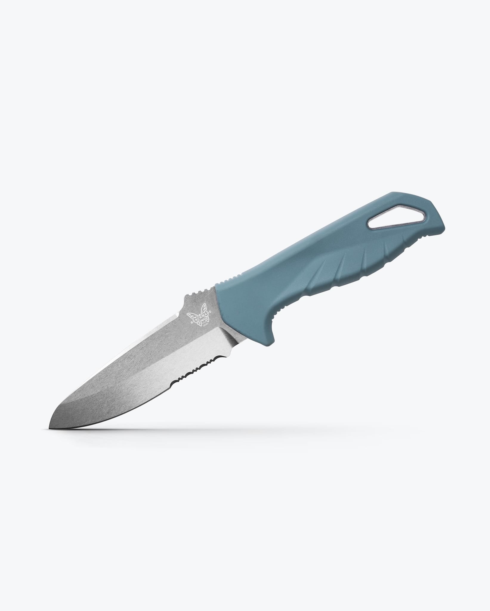 Benchmade Undercurrent 18040S blade detail – partially serrated CPM-MagnaCut sheepsfoot