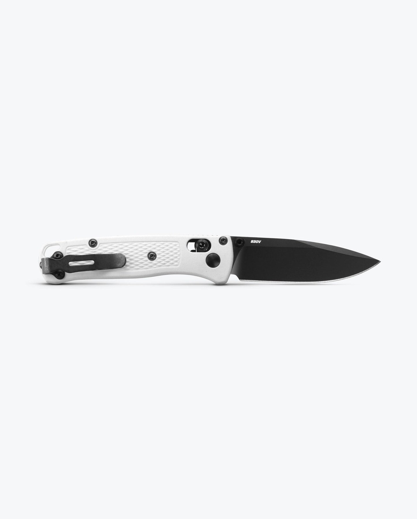 Benchmade Mini Bugout 533BK-1 blade detail, black coated CPM-S30V drop-point
