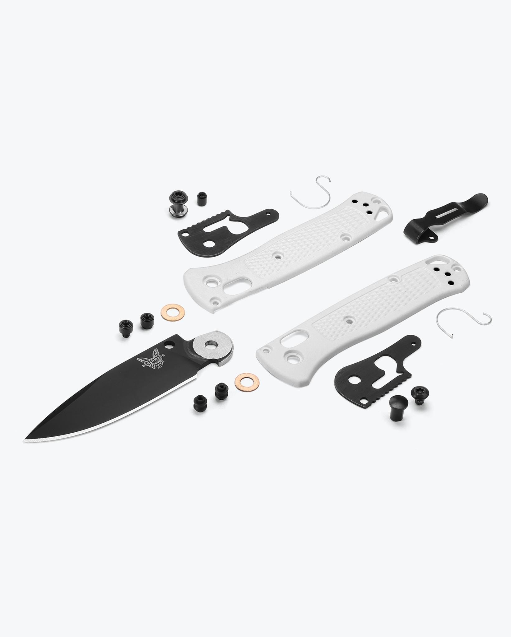 Benchmade Mini Bugout 533BK-1 white Grivory handle and component detail