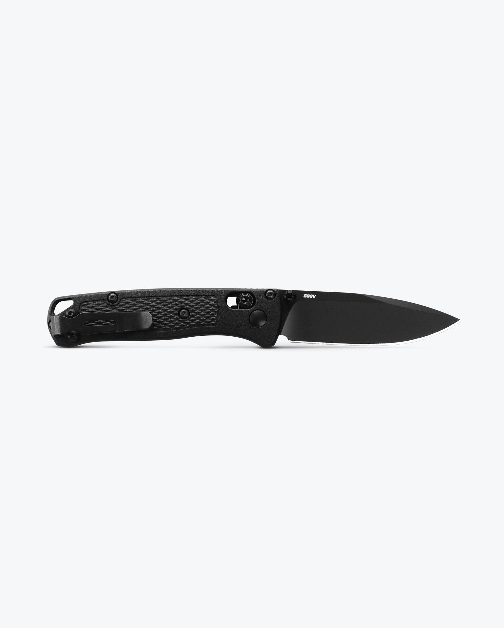Benchmade Mini Bugout 533BK-2 blade detail, black coated CPM-S30V drop-point