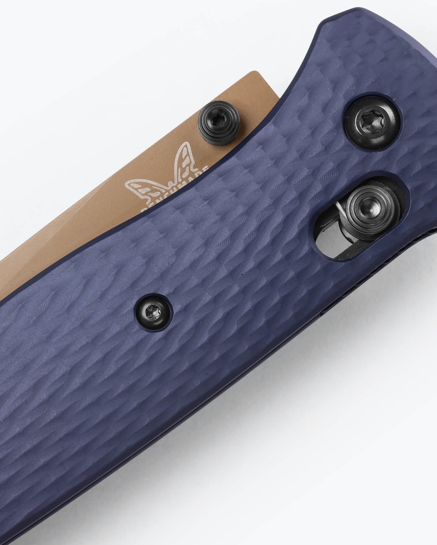 Benchmade Bailout 537FE-02 Crater Blue handle and AXIS lock detail