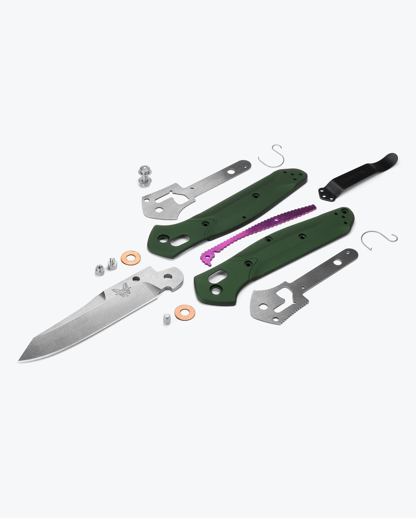 Benchmade Osborne 940 green anodized aluminum handle and component detail