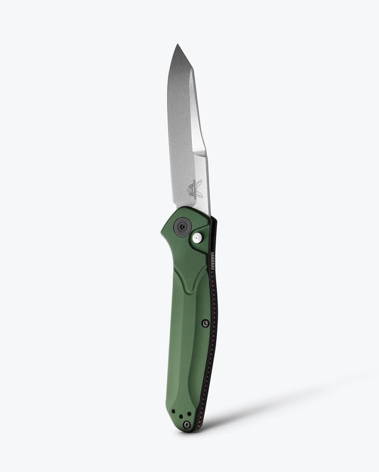 Benchmade Auto Osborne 9400 front view, 3.40 inch satin CPM-S30V reverse tanto automatic knife