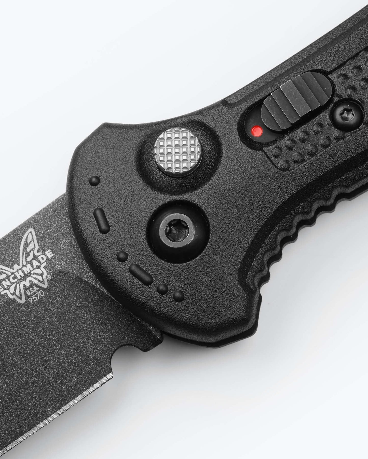 Benchmade Mini Claymore 9570BK black Grivory handle detail