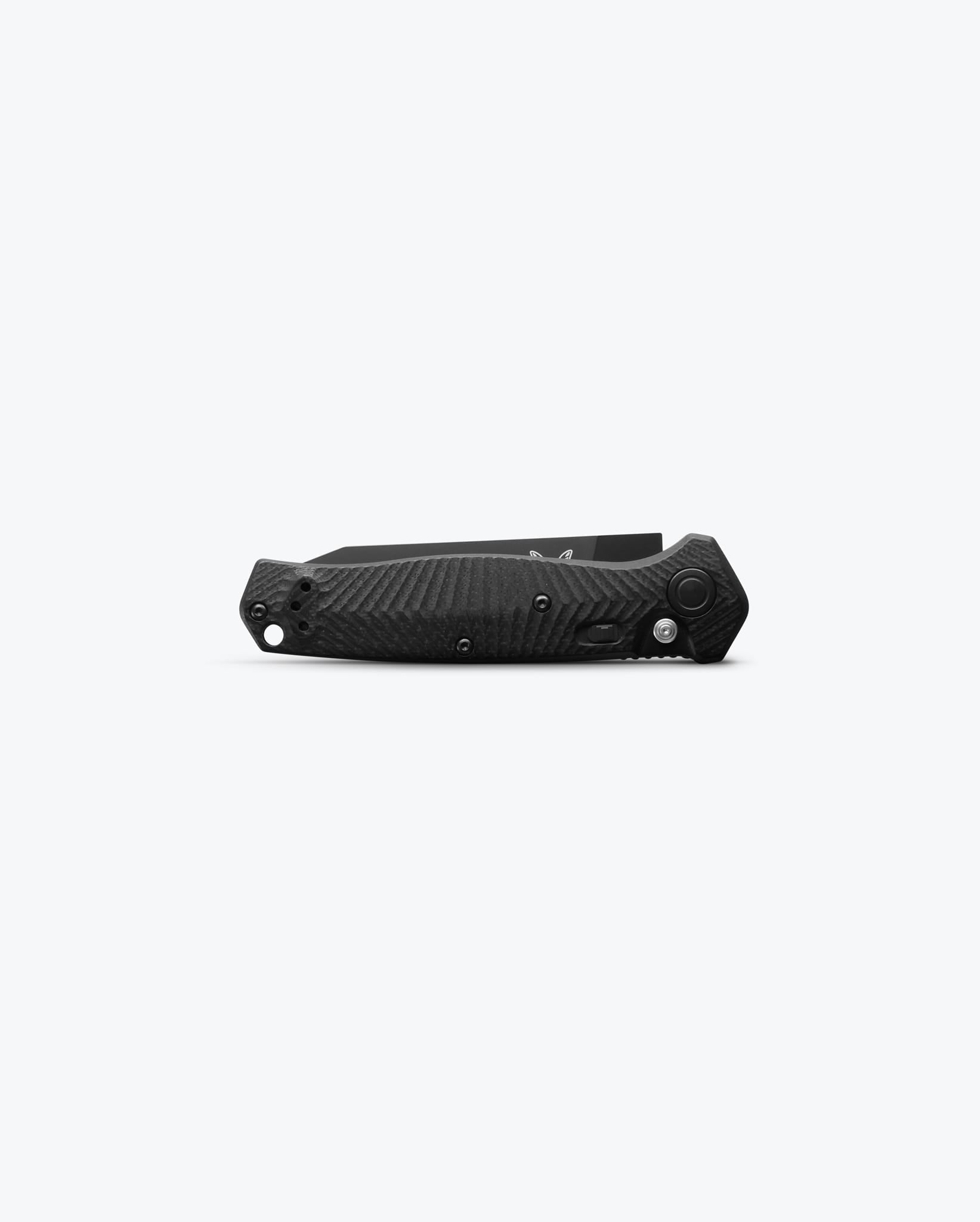 Benchmade Mediator 8551BK closed view – milled chevron black G10 handle