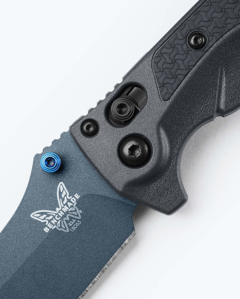 Benchmade Mini Adira 18065BT-01 Tempest Gray Grivory handle and AXIS Lock detail