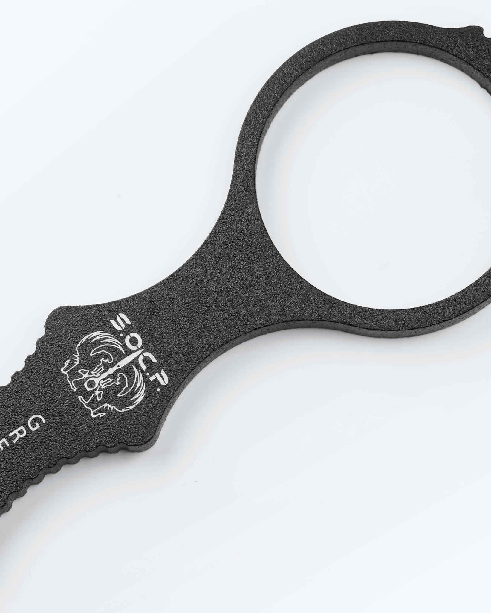 Benchmade Mini SOCP 177BK finger ring handle detail