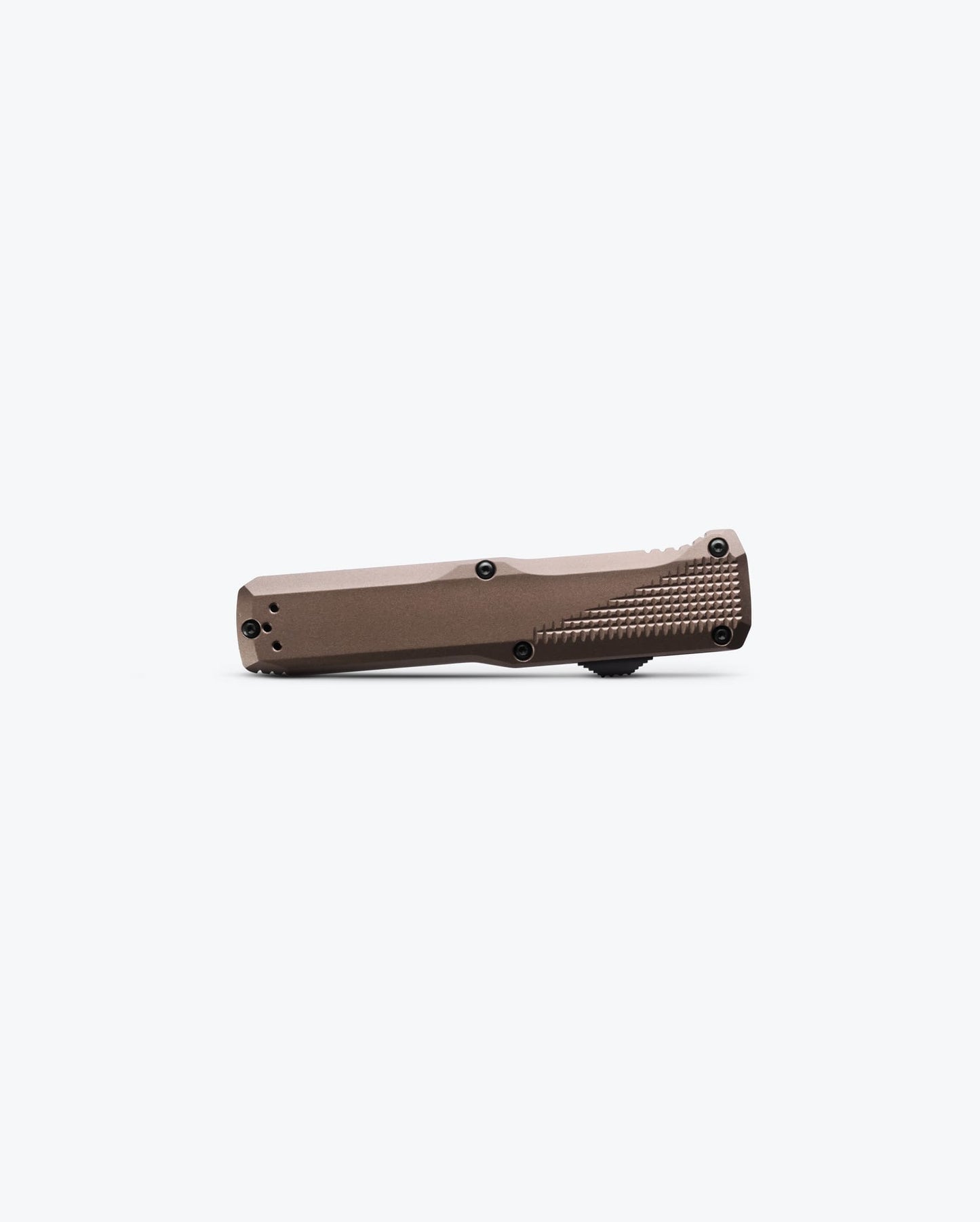 Benchmade Phaeton 4600DLC-1 closed view with Dark Earth aluminum handle