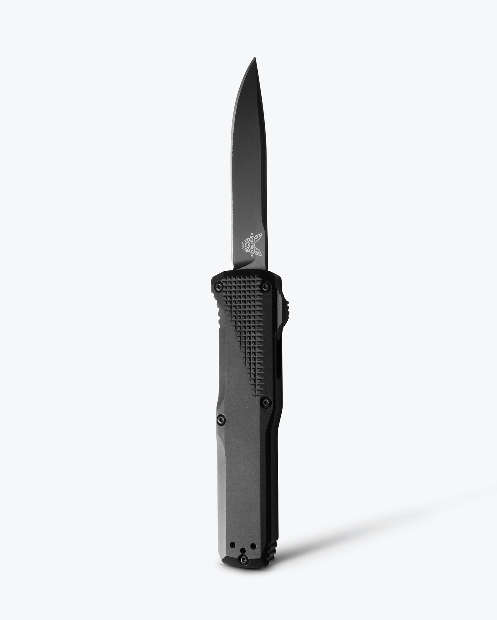 Benchmade Phaeton 4600DLC front view – 3.45" DLC CPM-S30V drop point OTF automatic knife, blade deployed