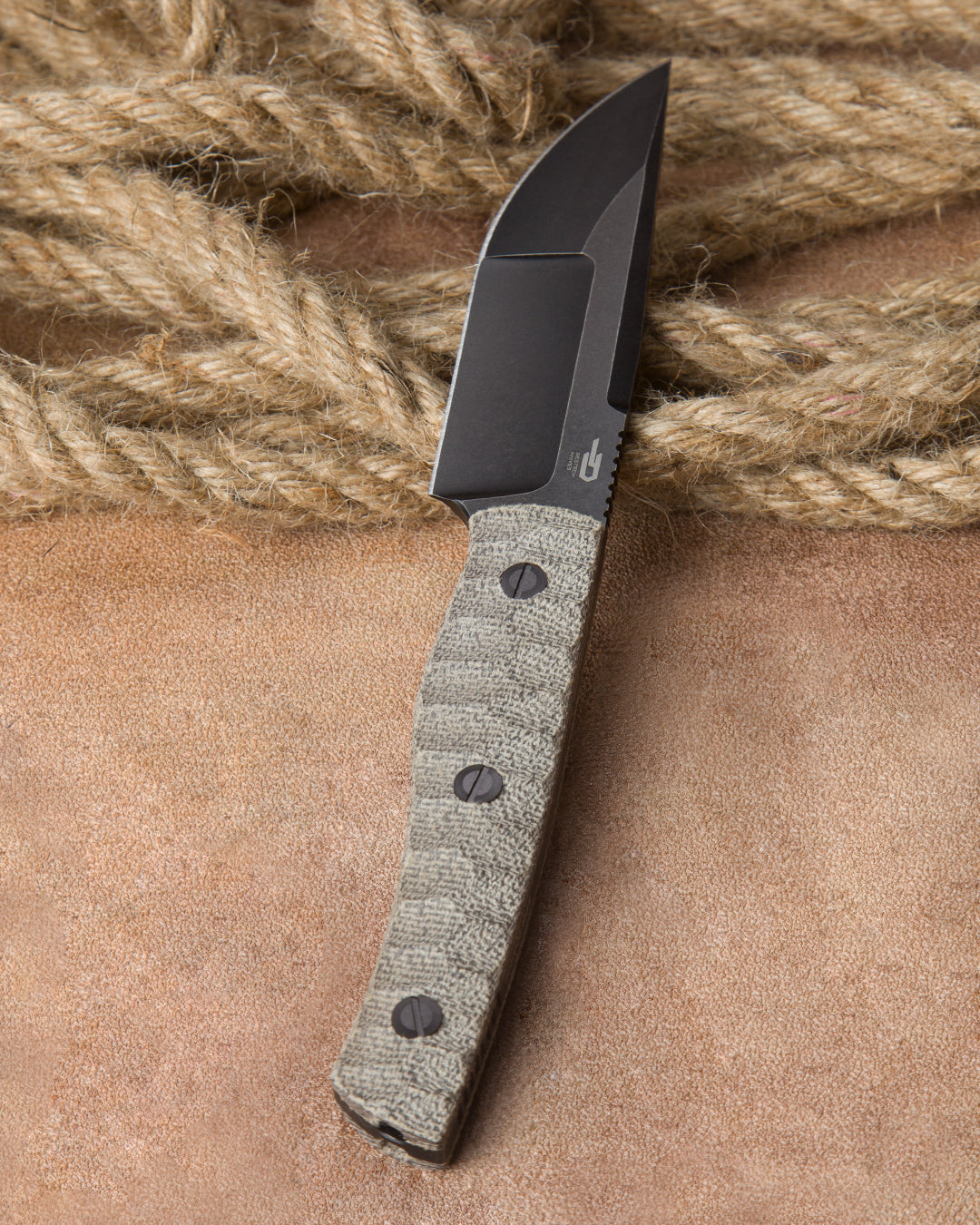 Bestech HEIDIBLACKSMITH#2 BFK04D spine detail – 0.15" blade thickness, S35VN steel