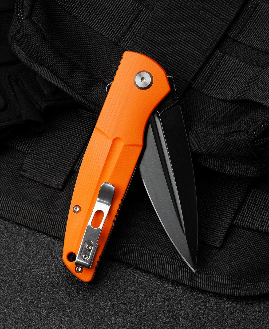 Bestech FIN BG34B-3 side view – liner lock, steel clip, ceramic ball bearing pivot