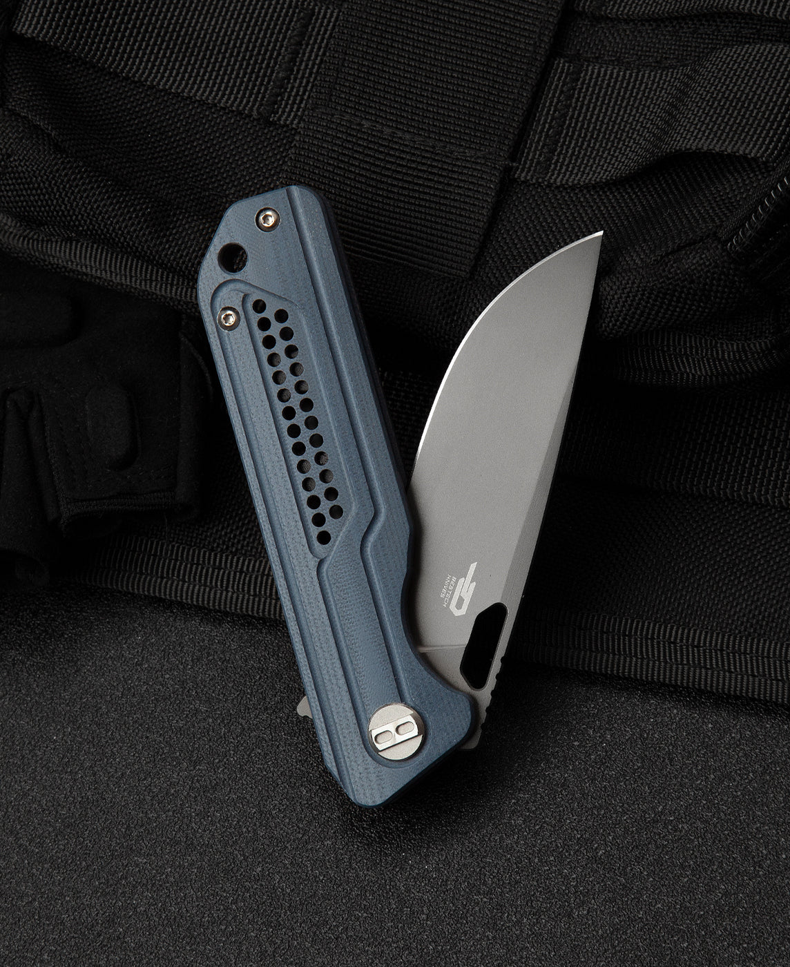Bestech CIRCUIT BG35B-2 blade detail – K110 grey PVD coating, 3.23 inch blade length