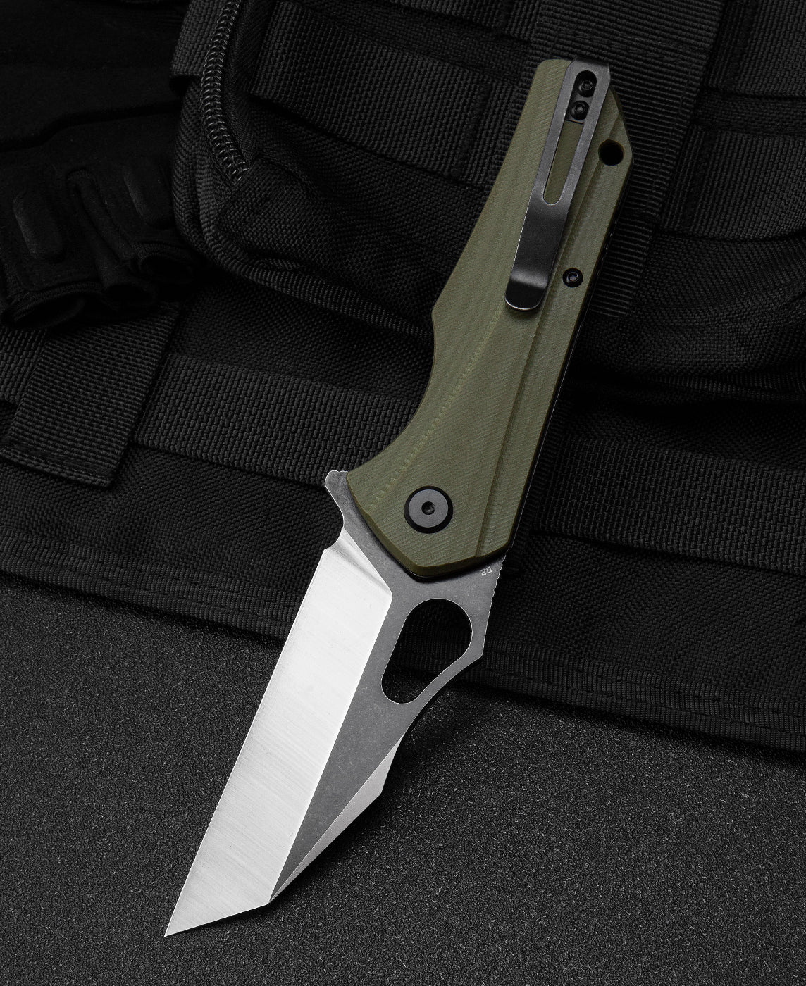 Bestech OPERATOR BG36C closed view – 4.61 inch closed length, green G10 handle scales