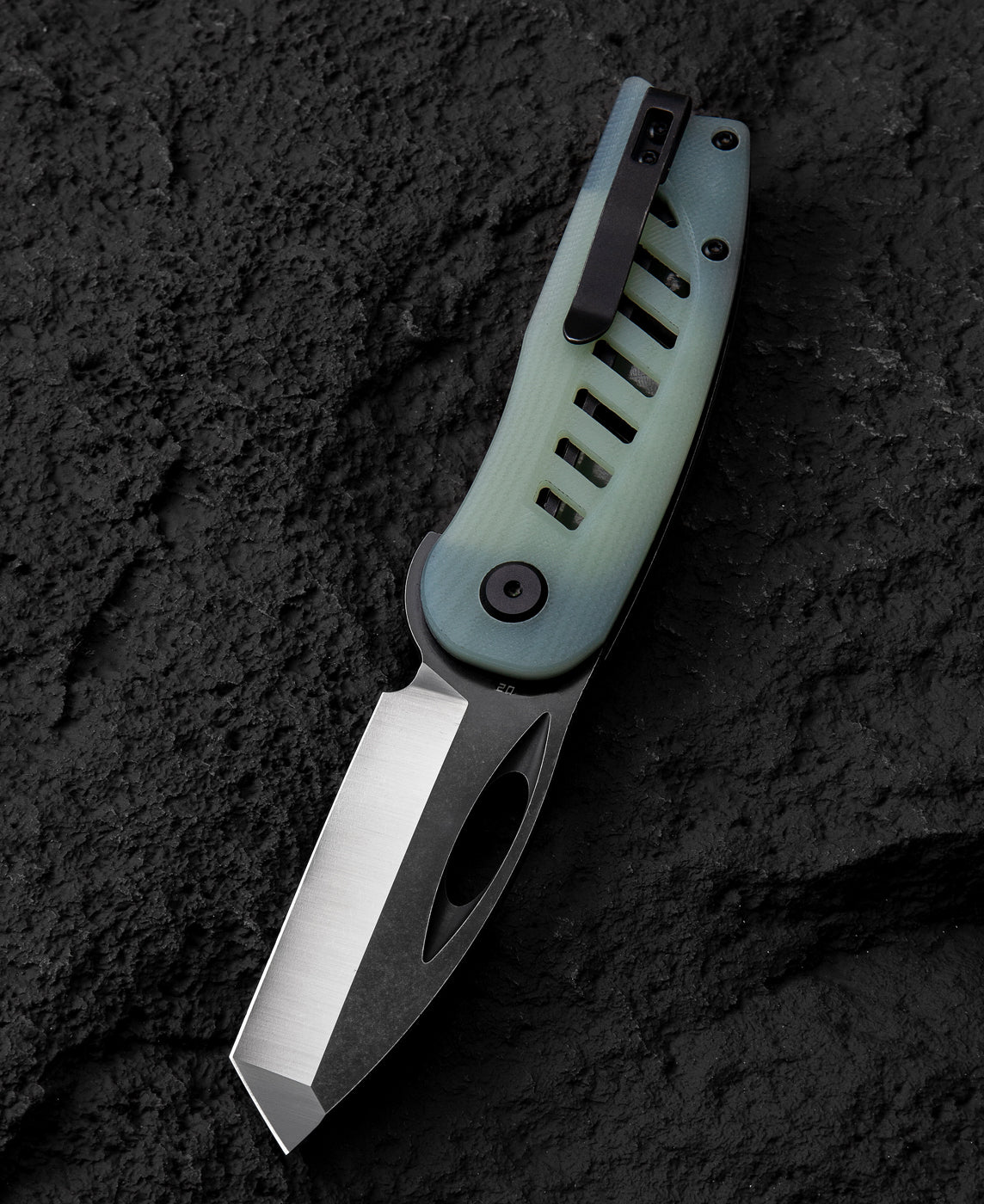 Bestech EXPLORER BG37C closed view – 4.13 inch closed length, transparent G10 handle scales
