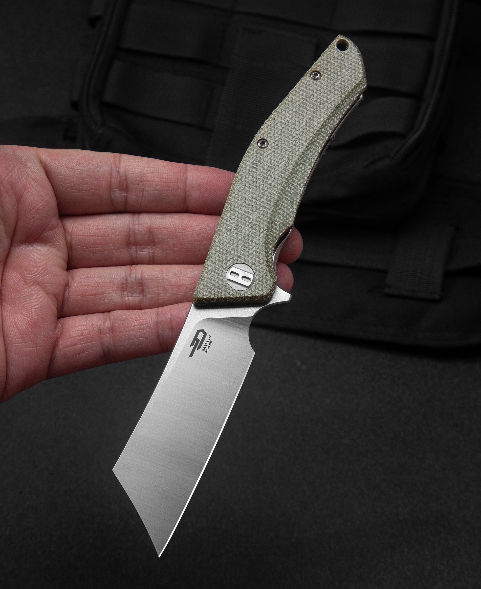 Bestech CUBIS BG42B closed carry – steel clip, beige Micarta handle pocket carry