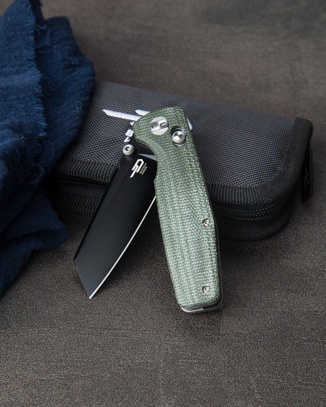 Bestech SLASHER BG43B-2 blade detail – D2 tool steel with full black stonewash finish