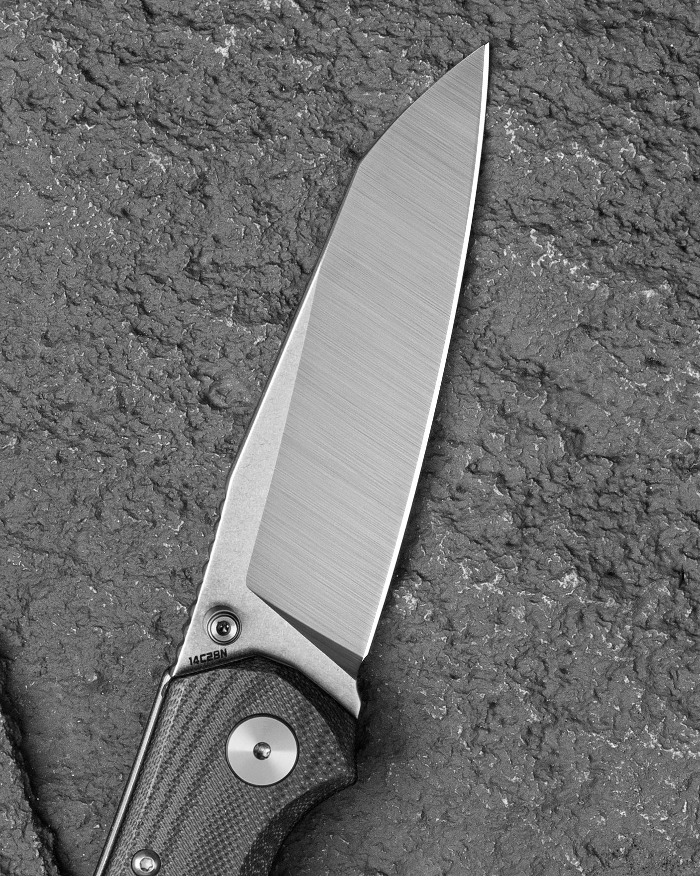 Bestech Snakebird BG58C blade detail – 14C28N Stonewash and Satin two-tone sheepsfoot