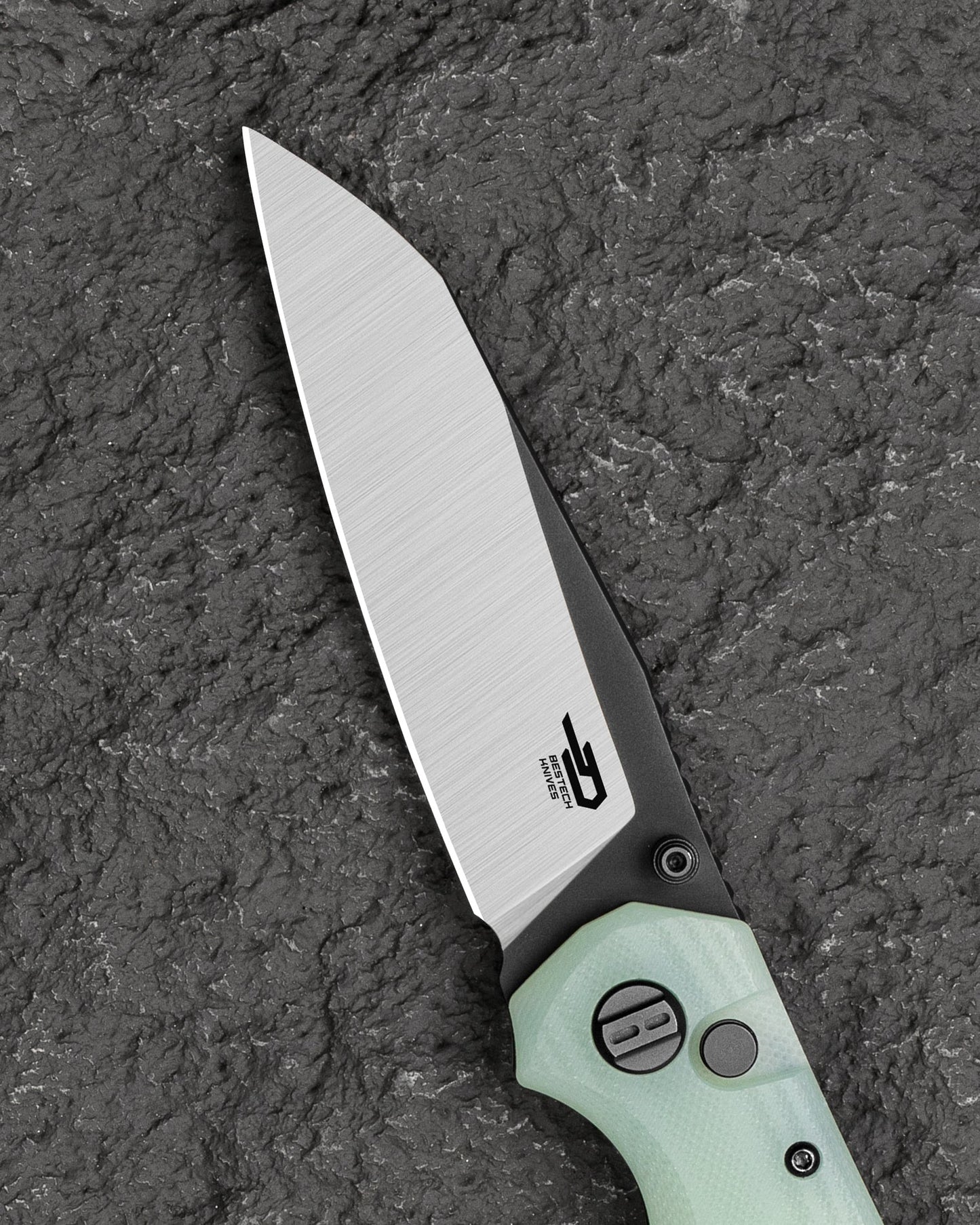 Bestech Snakebird BG58D open position – two-tone Satin+Black PVD sheepsfoot blade