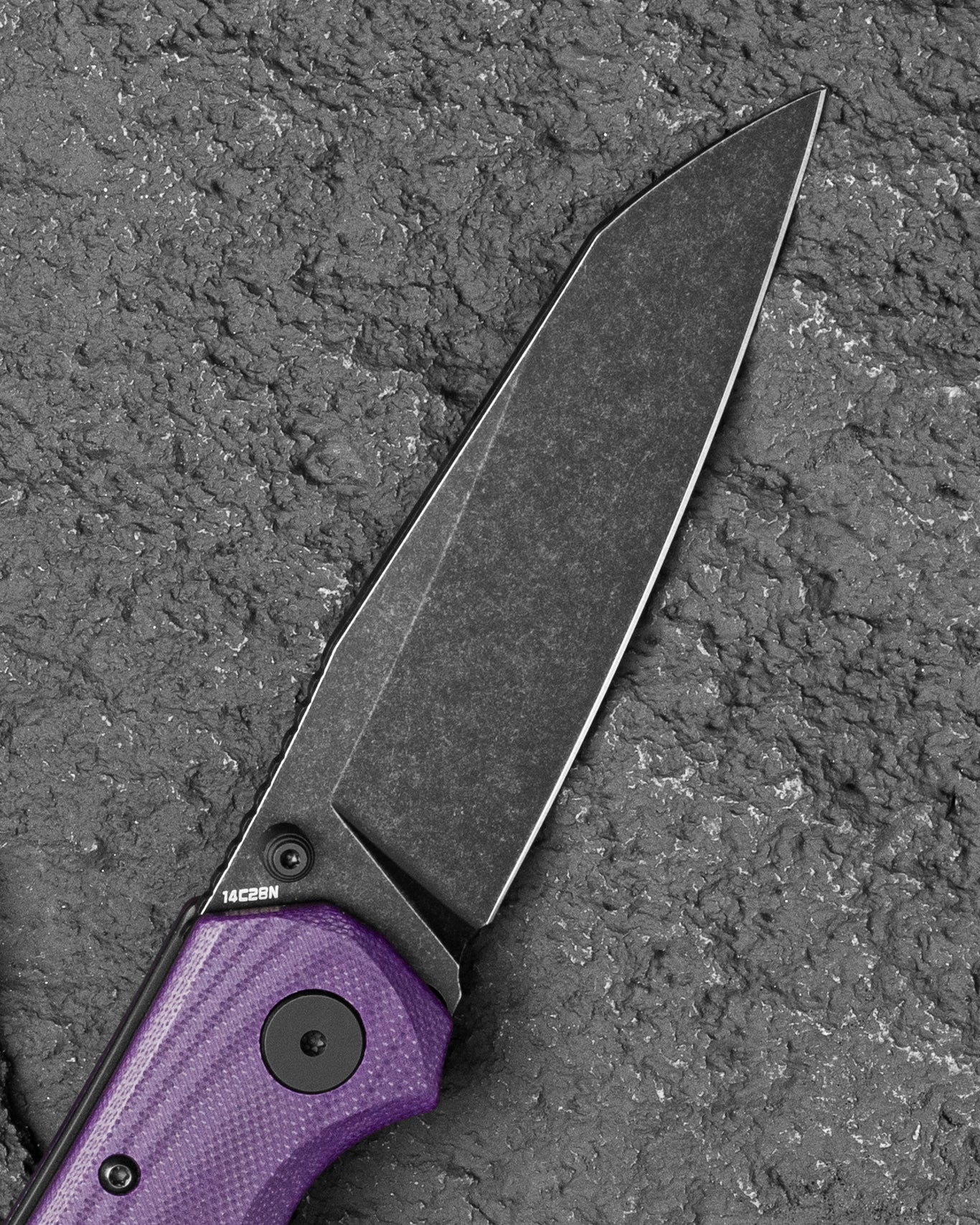 Bestech Snakebird BG58E open position – sheepsfoot blade, Button Lock engaged