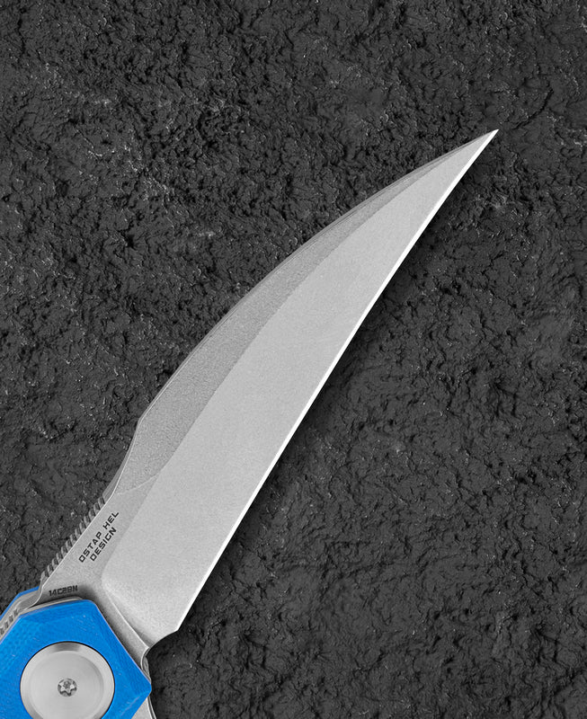 Bestech IVY BG59B liner lock detail – steel liner engages blade tang for secure lockup
