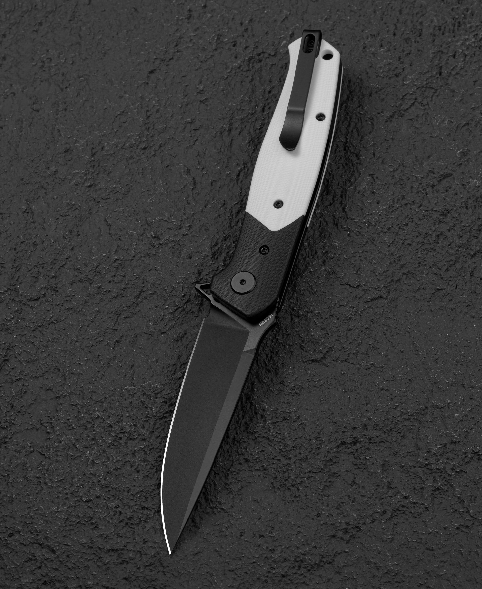 Bestech Swordfish BG62A closed view – 5.12″ closed, Black+White G10, Button Lock