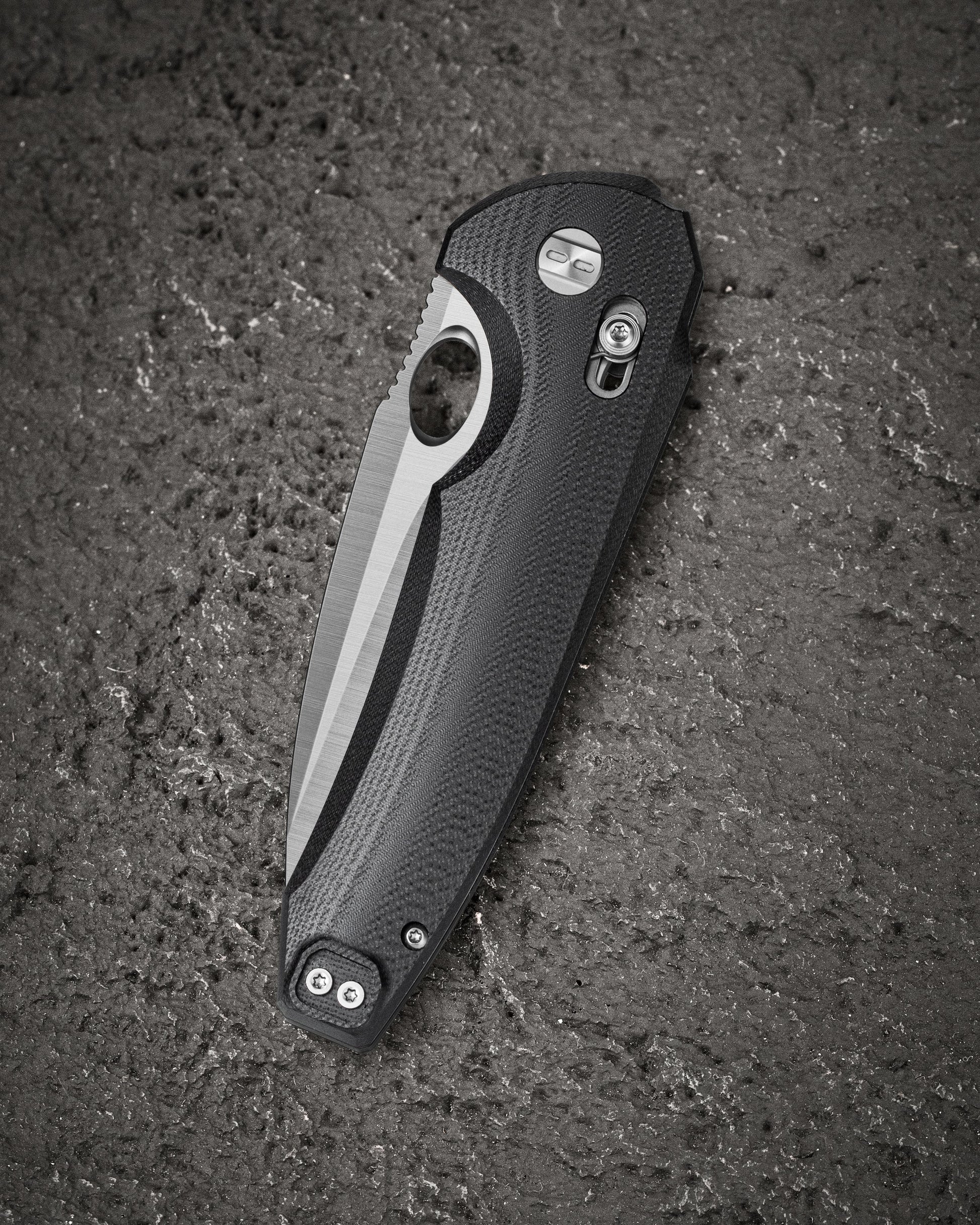 Bestech Noctar BG66A blade detail – 14C28N Satin, ceramic ball bearings
