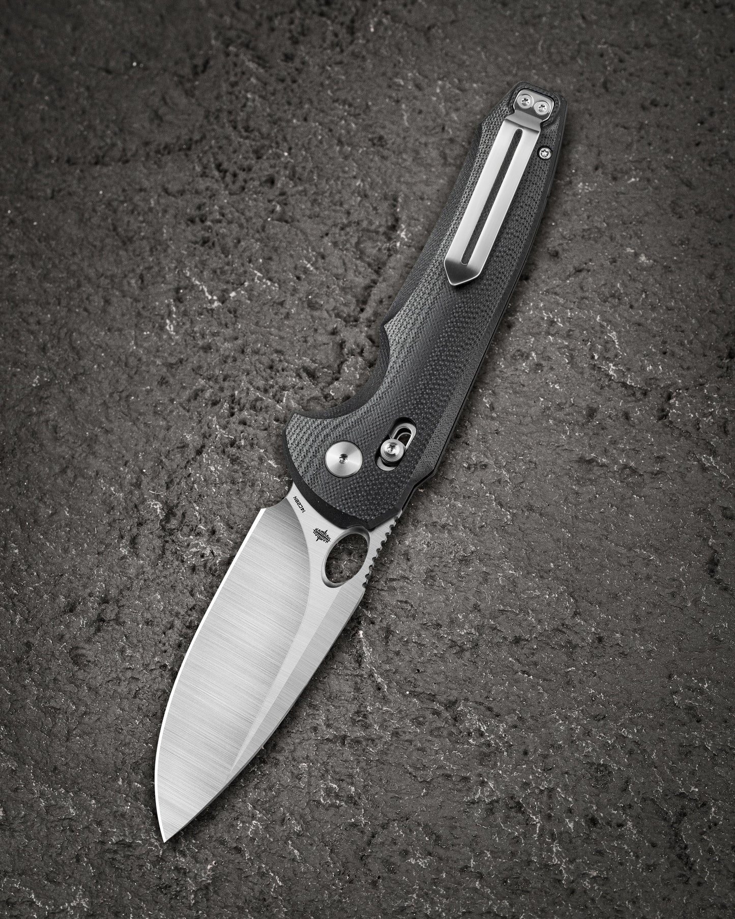 Bestech Noctar BG66A closed view – 5.15″ closed, Black G10 handle, Bar Lock