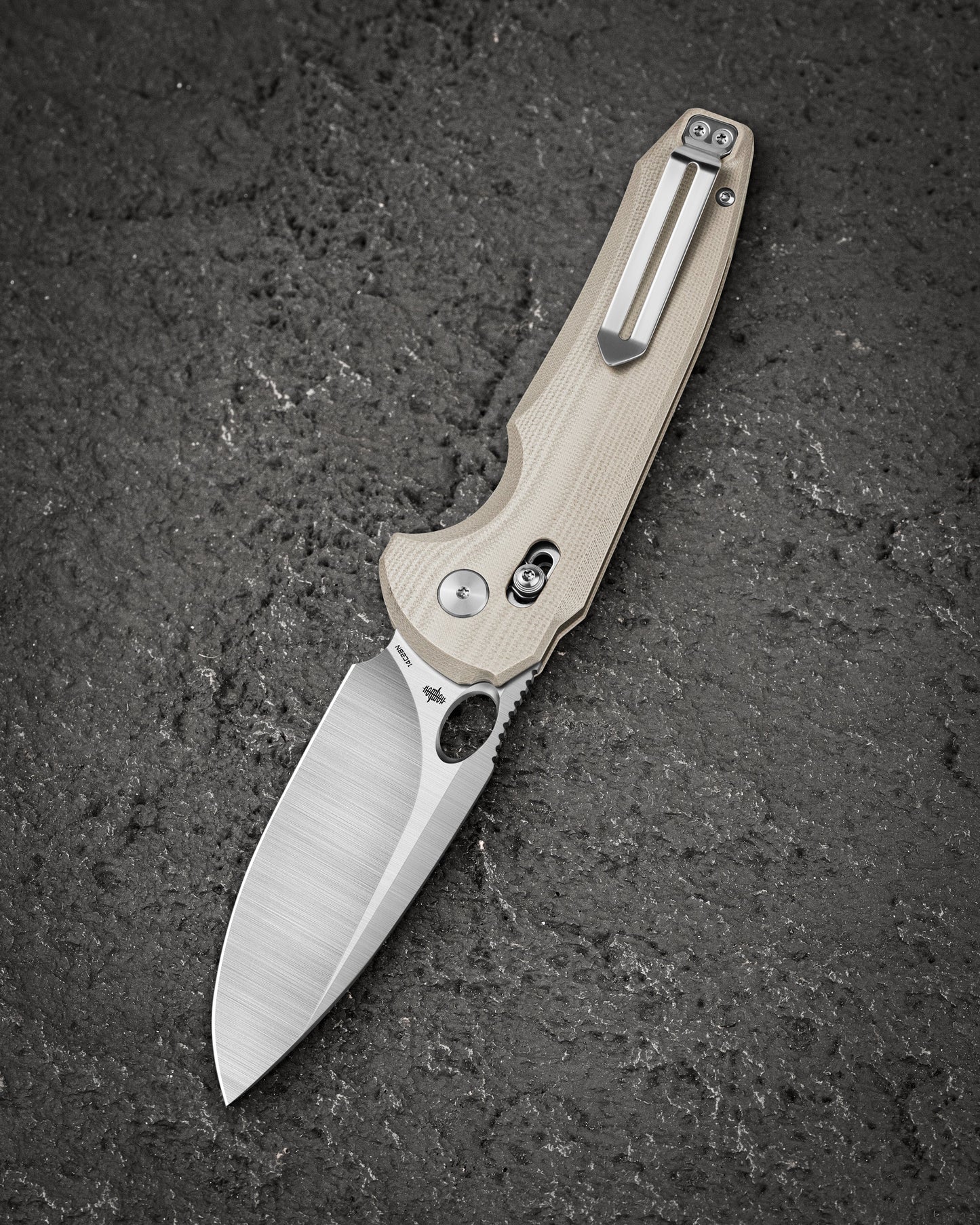 Bestech Noctar BG66C closed view – 5.15″ closed, Tan G10 handle, Bar Lock