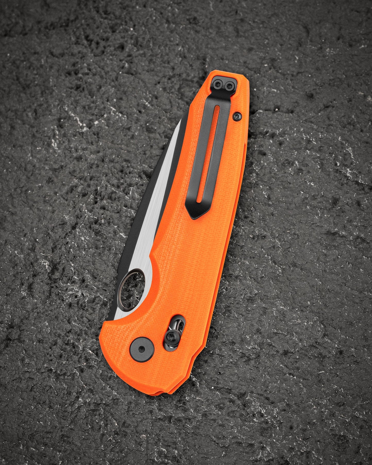 Bestech Noctar BG66D open position – Bar Lock engaged, 3.71″ Black PVD Satin blade