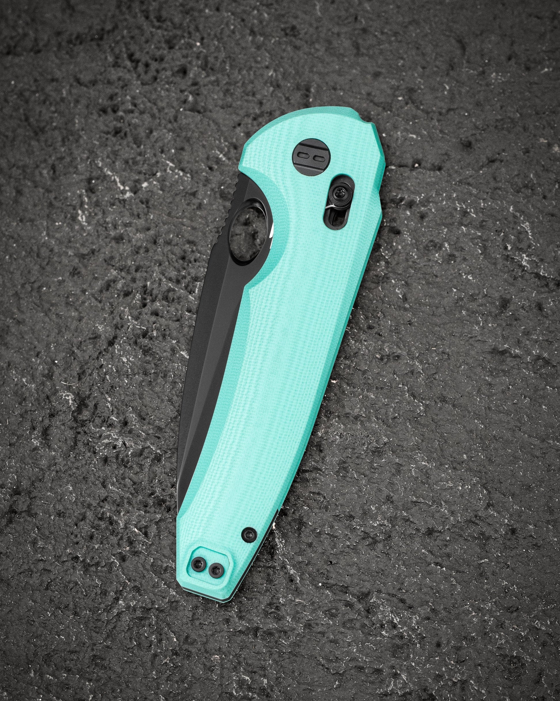 Bestech Noctar BG66F side view – Grzegorz Grabarski design, 142g, ceramic ball bearing pivot